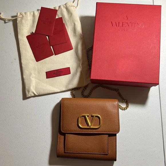 VALENTINO GARAVANI V SLING CROSSBODY BAG - Picture 3 of 9